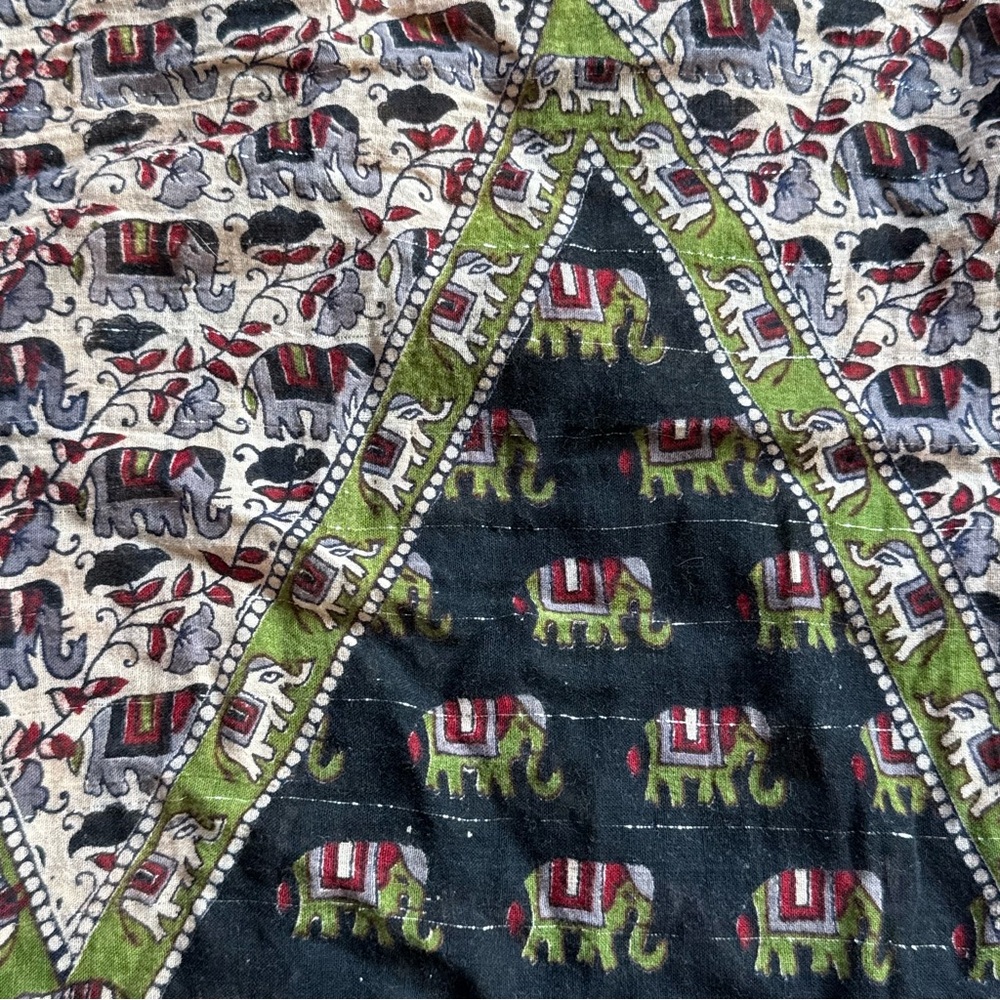 Elephant Patterned Top - Picture 5 of 5
